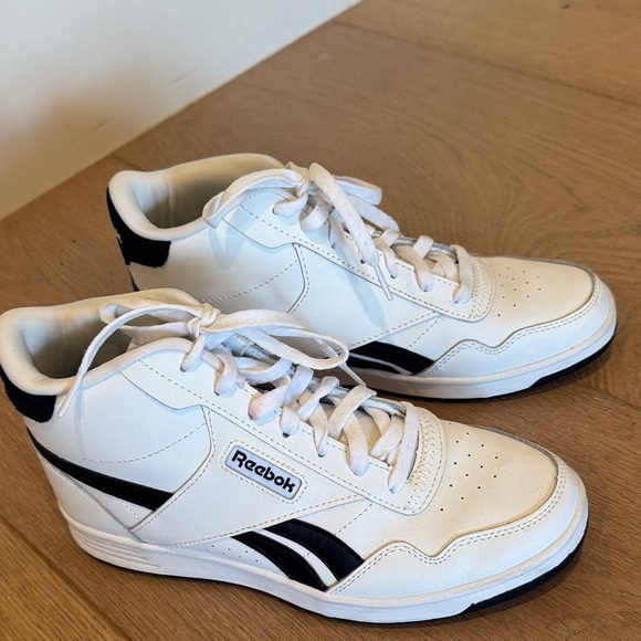 Reebok womens White and Black Mid-Top Sneakers - Picture 2 of 6